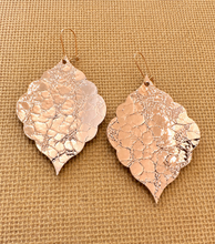 Load image into Gallery viewer, The “Sarita” Rose Gold Large
